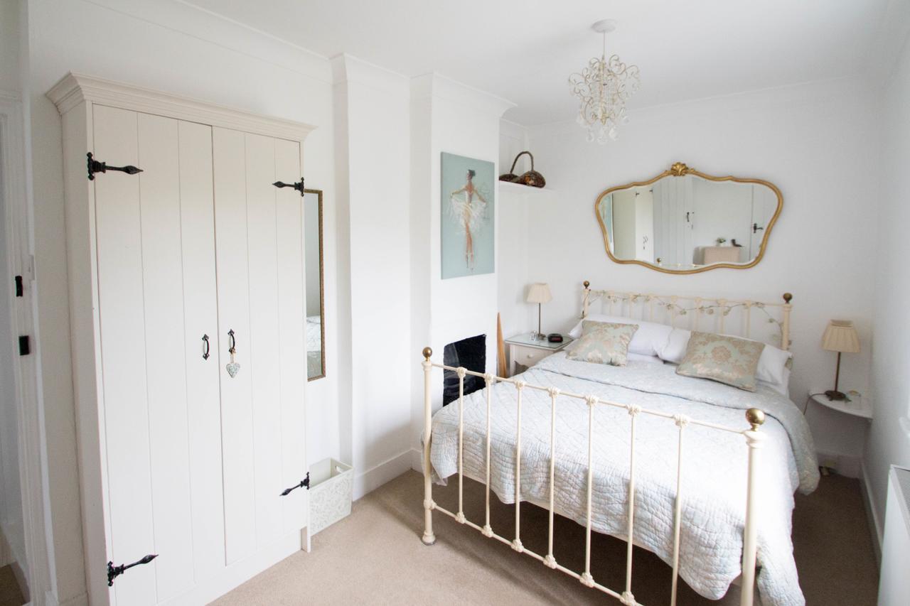 Flint Cottage Chichester Ngoại thất bức ảnh